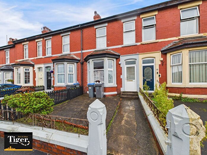 4 Bedroom Terraced House For Sale In Ashburton Road, Blackpool, FY1