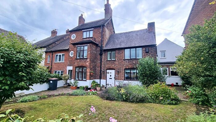 4 Bedroom Detached House To Rent In Main Road, NG16