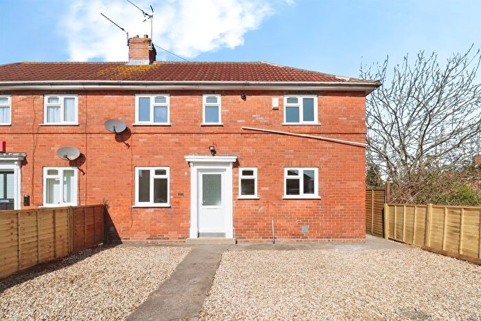 3 Bedroom Semi Detached House For Sale In Selkirk Road, Bristol, BS15
