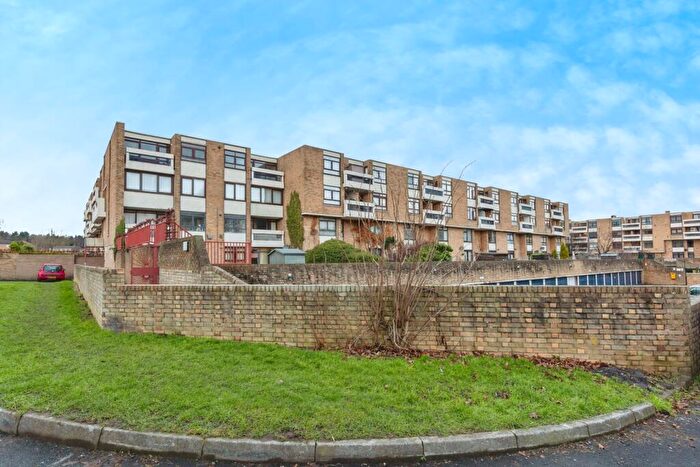 2 Bedroom Flat For Sale In Neville Court, Washington, Tyne And Wear, NE37