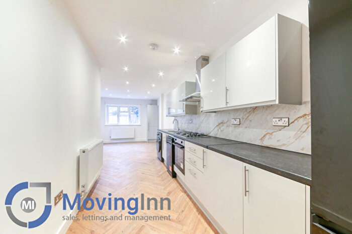 2 Bedroom Flat To Rent In St. James's Park, Croydon, CR0