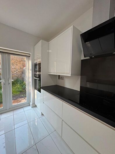 3 Bedroom Terraced House To Rent In Central Park Road, London, E6