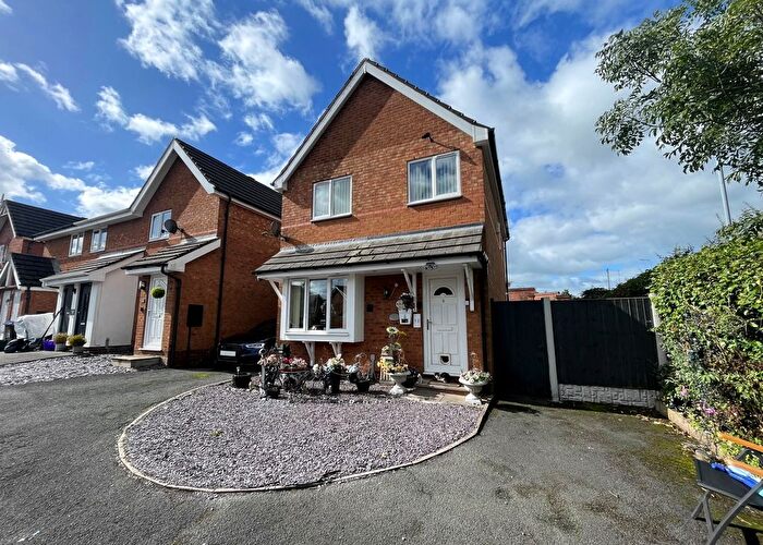 3 Bedroom Detached House For Sale In Swallow Walk, Biddulph, ST8