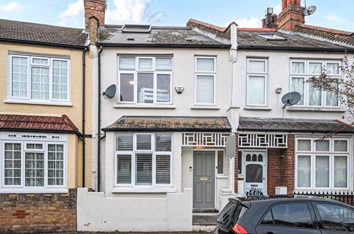 3 Bedroom Terraced House For Sale In Willow Vale, London, W12