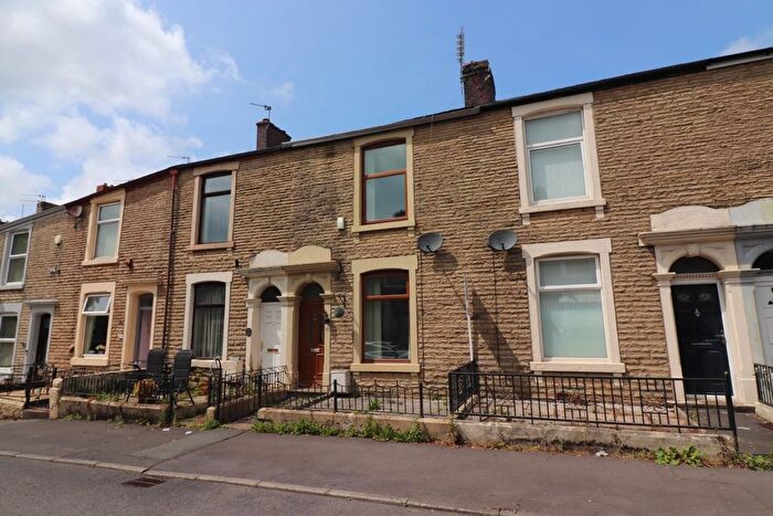 4 Bedroom Terraced House To Rent In Atlas Road, Darwen, BB3