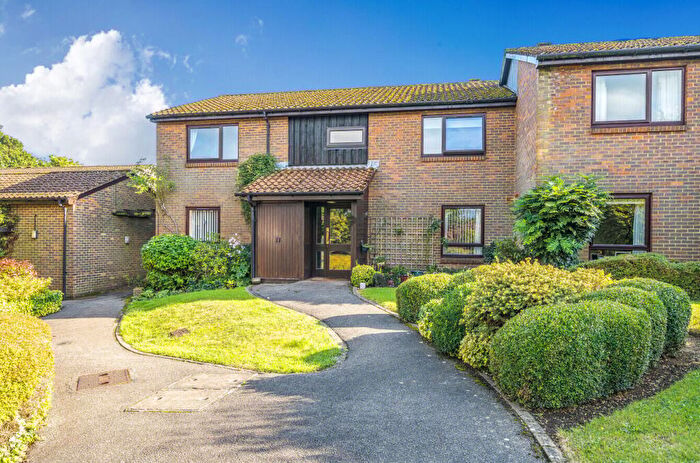 1 Bedroom Retirement Property For Sale In Abbey Close, Elmbridge Village, Cranleigh, GU6