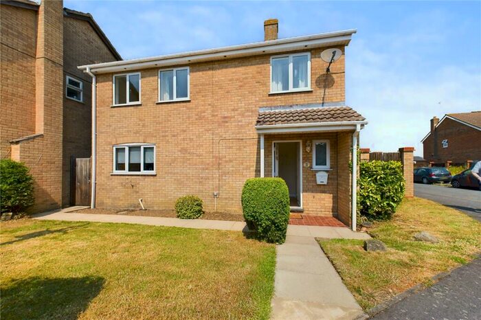 4 Bedroom Detached House To Rent In Salters Way, Sawtry, Huntingdon, Cambridgeshire, PE28