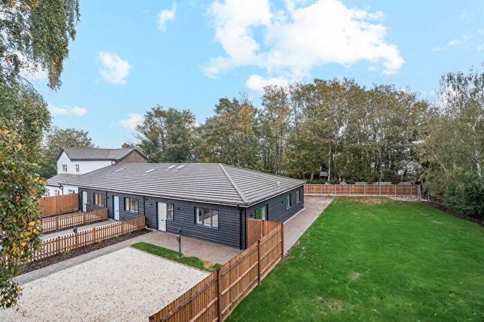 3 Bedroom Semi-Detached Bungalow For Sale In Stodmarsh Road, Canterbury, CT3