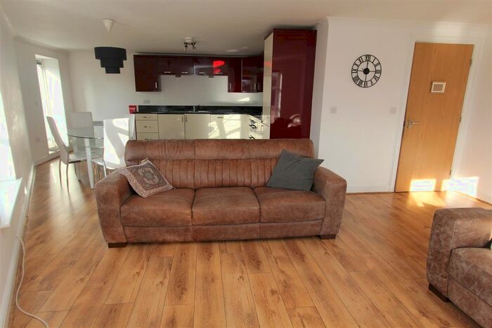 2 Bedroom Flat To Rent In Back York Street, Leeds, LS2