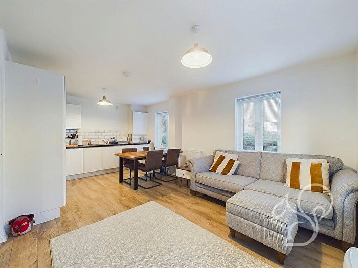 2 Bedroom Flat For Sale In Captain Gardens, Colchester, CO2