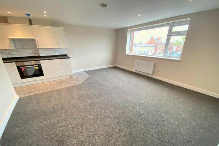 2 Bedroom Flat To Rent In Leicester Road, Loughborough, LE11