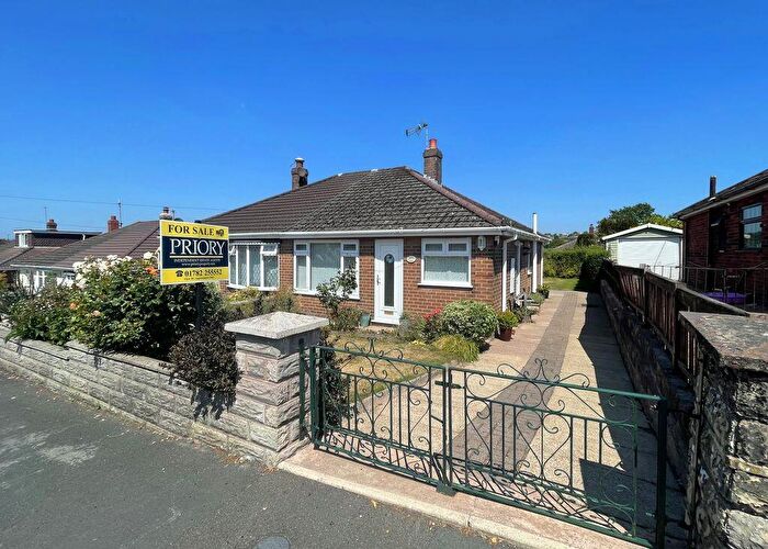 2 Bedroom Semi-Detached Bungalow For Sale In Hillary Road, Whitehill, Kidsgrove, ST7