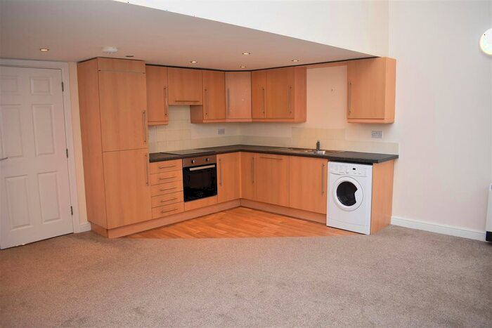 2 Bedroom Flat To Rent In Flag Lane, Crewe, CW1