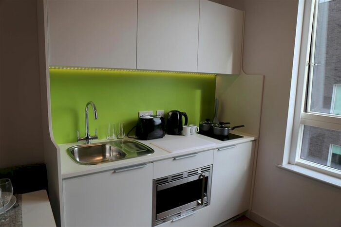 Studio To Rent In Middle Street, Southsea, PO5