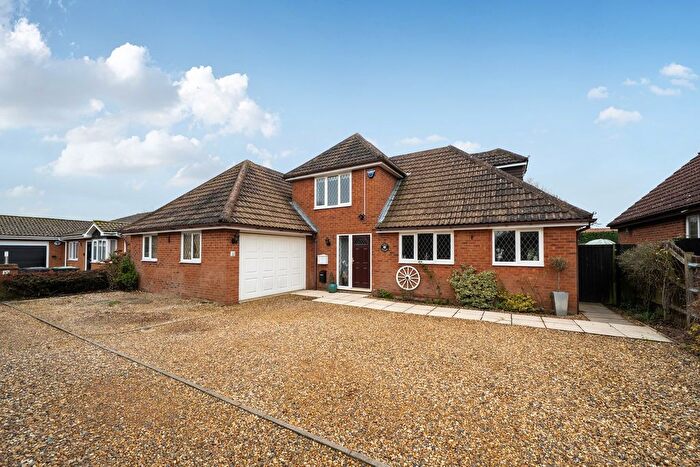 3 Bedroom Detached House For Sale In Highfields, Westoning, MK45