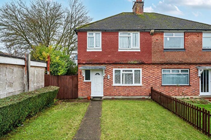 3 Bedroom End Of Terrace House To Rent In Horley Road Redhill, RH1