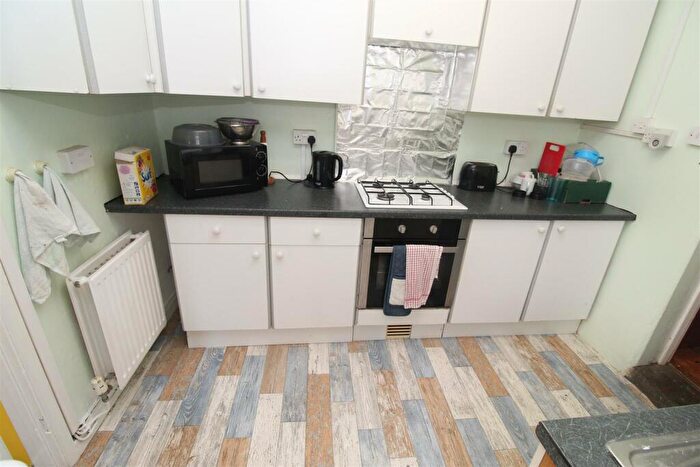 3 Bedroom House To Rent In Minny Street, Cathays, Cardiff, CF24