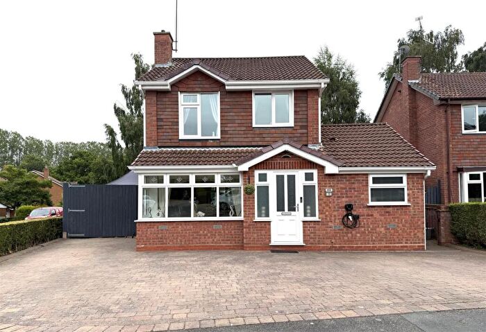 4 Bedroom Detached House For Sale In Aston Close, Little Haywood, Stafford, ST18