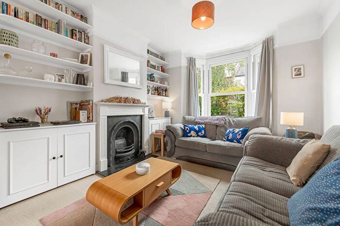 2 Bedroom Terraced House To Rent In Standen Road, Southfields, London, SW18
