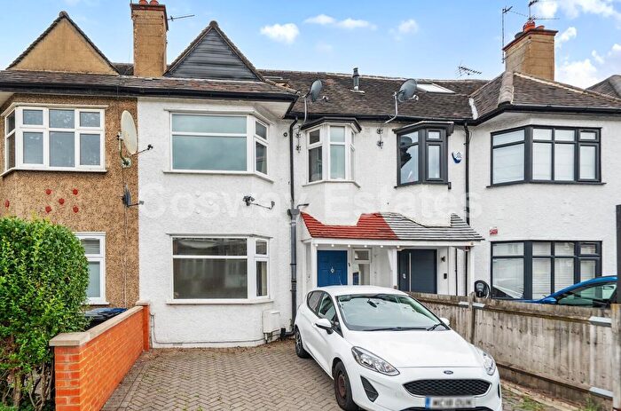 5 Bedroom Terraced House To Rent In Hale Grove Gardens, Mill Hill, NW7