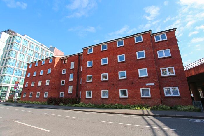 Studio To Rent In Block C Red Brick House, Lea Road, Luton, Bedfordshire, LU1