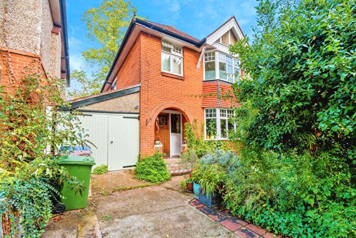 3 Bedroom Detached House For Sale In Banister Gardens, Southampton, Hampshire, SO15