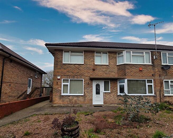 2 Bedroom Flat For Sale In Clumber Drive, Mansfield, NG19