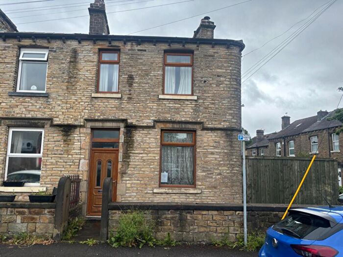 2 Bedroom End Of Terrace House For Sale In Eldon Road, Marsh, Huddersfield, HD1