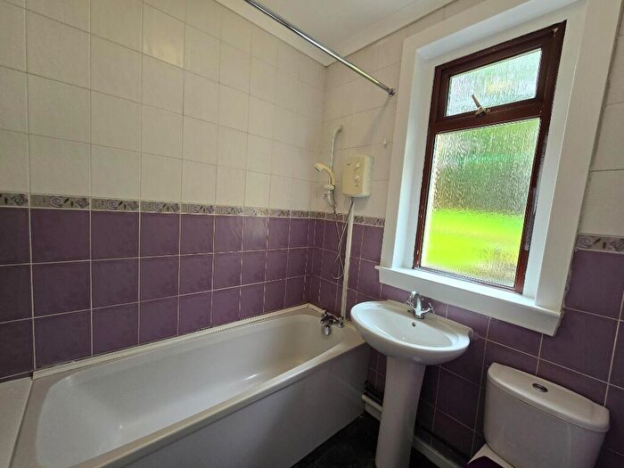 2 Bedroom Flat To Rent In Hillhouse Road, Hamilton, ML3