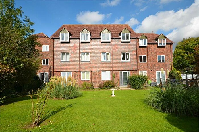 1 Bedroom Apartment To Rent In Oakdene Gardens, Fair Oak Road, Fair Oak, Hampshire, SO50