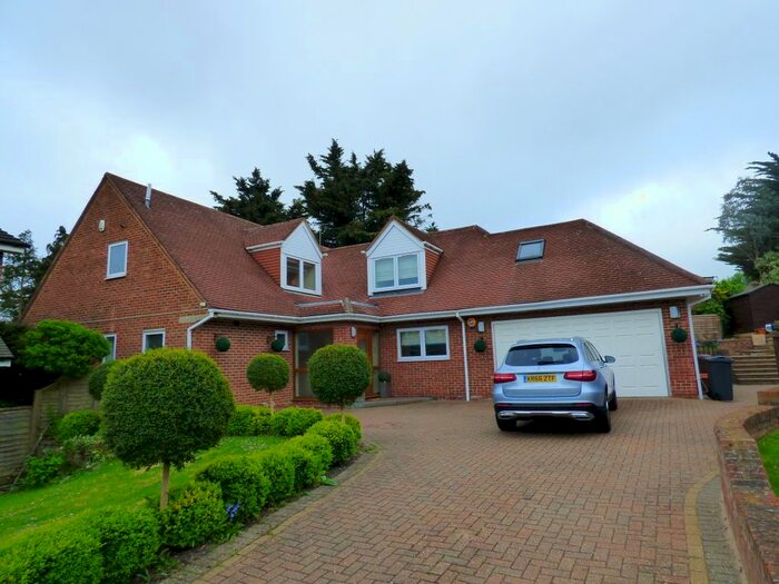 6 Bedroom Detached House To Rent In Acorn Lane, Cuffley, Potters Bar, EN6