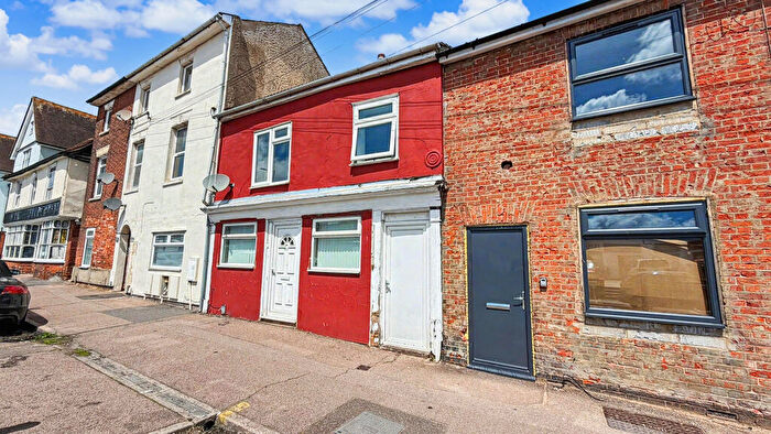 5 Bedroom Terraced House To Rent In Magdalen Street, Colchester, Essex, CO1