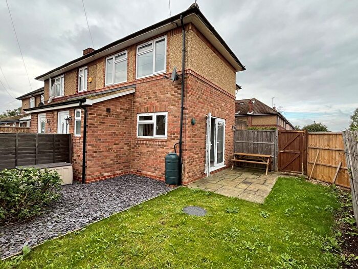 2 Bedroom End Of Terrace House To Rent In Woodthorpe Road, Ashford, TW15