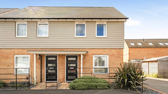 2 Bedroom Semi-Detached House For Sale In Green Lane, Bedford, MK42