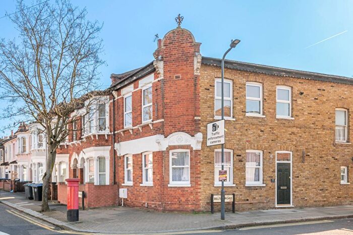 1 Bedroom Flat For Sale In Villiers Road, Dollis Hill, London, NW2