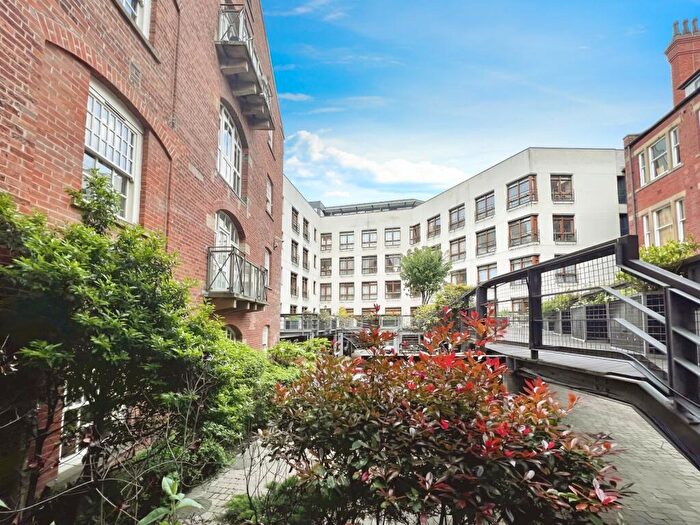 2 Bedroom Flat To Rent In Dock Street, Leeds, West Yorkshire, LS10