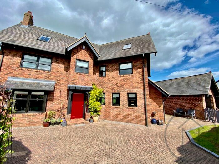 4 Bedroom Detached House For Sale In Dalton On Tees, Darlington, DL2