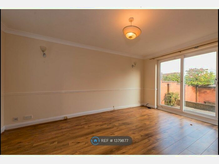 3 Bedroom Detached House To Rent In Chatsworth, Milton Keynes, MK8