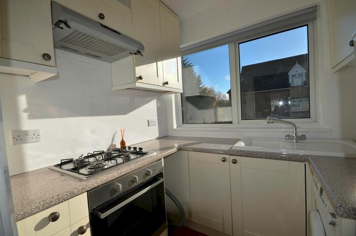 2 Bedroom Maisonette To Rent In Glenwood Close, Harrow, Middlesex, HA1