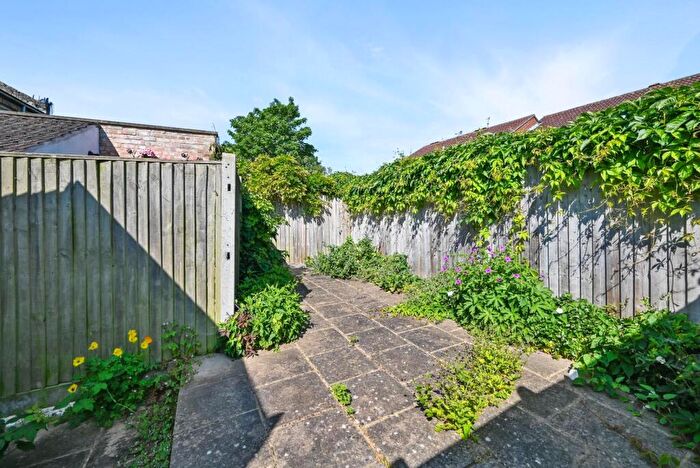 2 Bedroom End Of Terrace House For Sale In Carberry Road, Crystal Palace, London, SE19