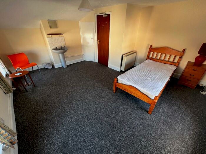 1 Bedroom Apartment To Rent In St Alban Street, Weymouth, DT4