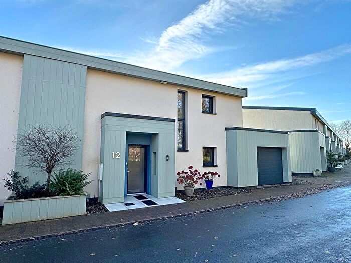 4 Bedroom End Terrace House For Sale In Woodlands Edge, North Carlton, Lincoln, LN1