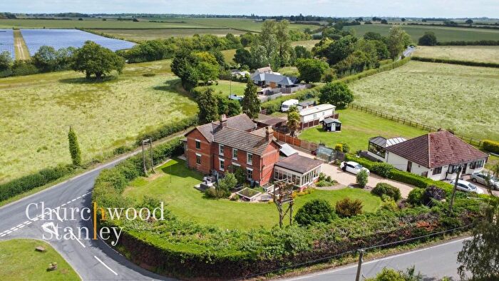 4 Bedroom Detached House For Sale In Oakley Road, Wix, CO11