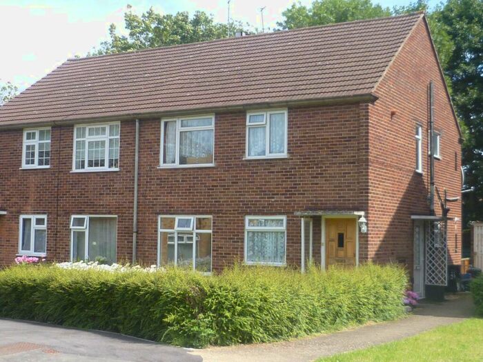 2 Bedroom Maisonette To Rent In Croft Close, Chislehurst, BR7