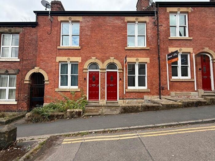 3 Bedroom Terraced House For Sale In Broomspring Lane, Sheffield, S10