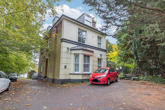 1 Bedroom Flat For Sale In Old Dover Road, Canterbury, Kent, CT1