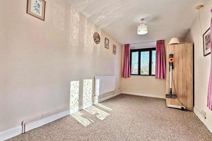 2 Bedroom Retirement Property For Sale In Salisbury, SP1