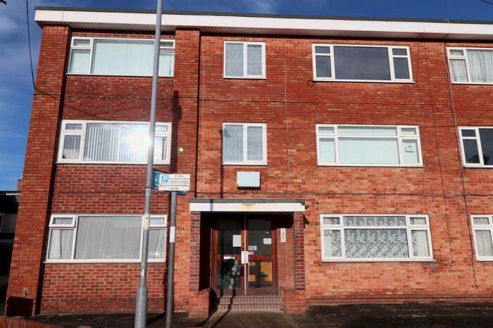 1 Bedroom Flat To Rent In Hamilton House, PO1