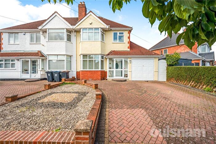 3 Bedroom Semi-Detached House For Sale In Bodenham Road, Northfield, Birmingham, B31