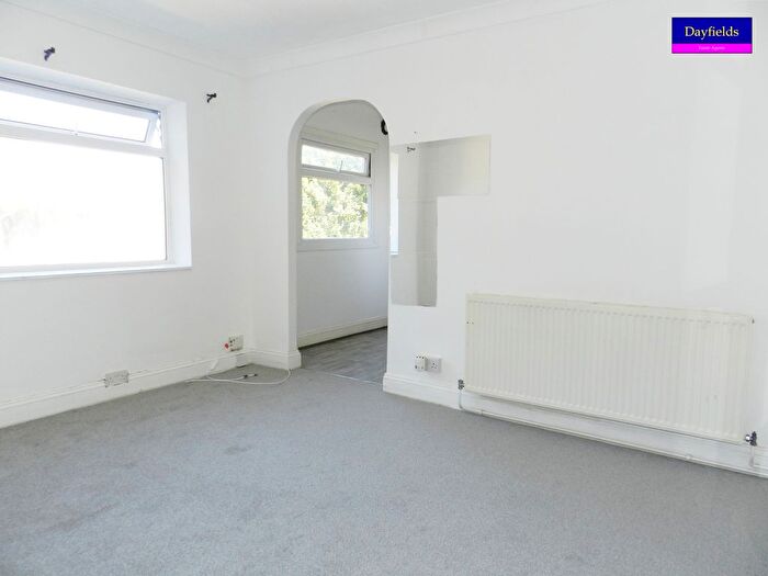 1 Bedroom Flat To Rent In Waverley Road, Enfield, EN2